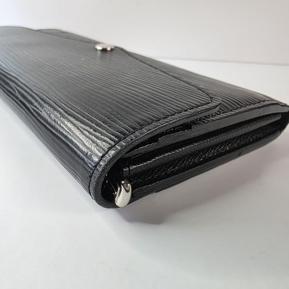 Louis Vuitton Black Epi Leather Sarah Wallet | Entrupy COA - Picture 9 of 13